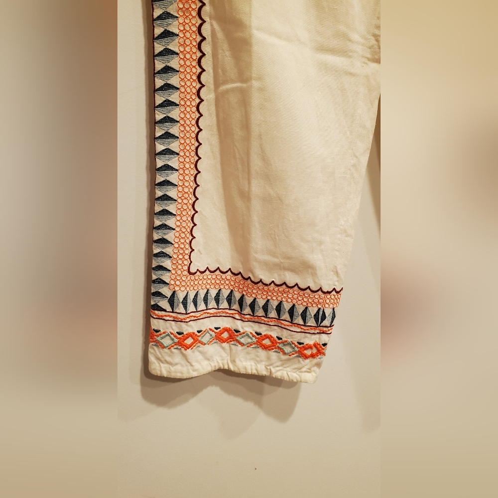 ANTHROPOLOGIE WOMEN'S CREAM ISLANDER EMBROIDERY STRAIGHT LEG CROP, SIZE 6. - Picture 7 of 10